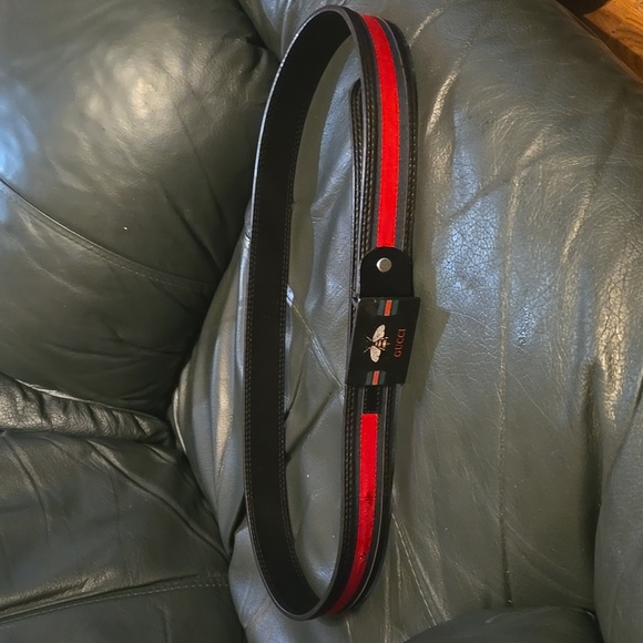 Gucci "Bee"Placard Belt:Green and Red Stripe onto leather - Picture 10 of 14